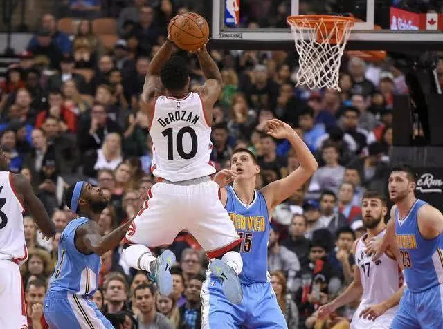 并通过加强 并通过加强