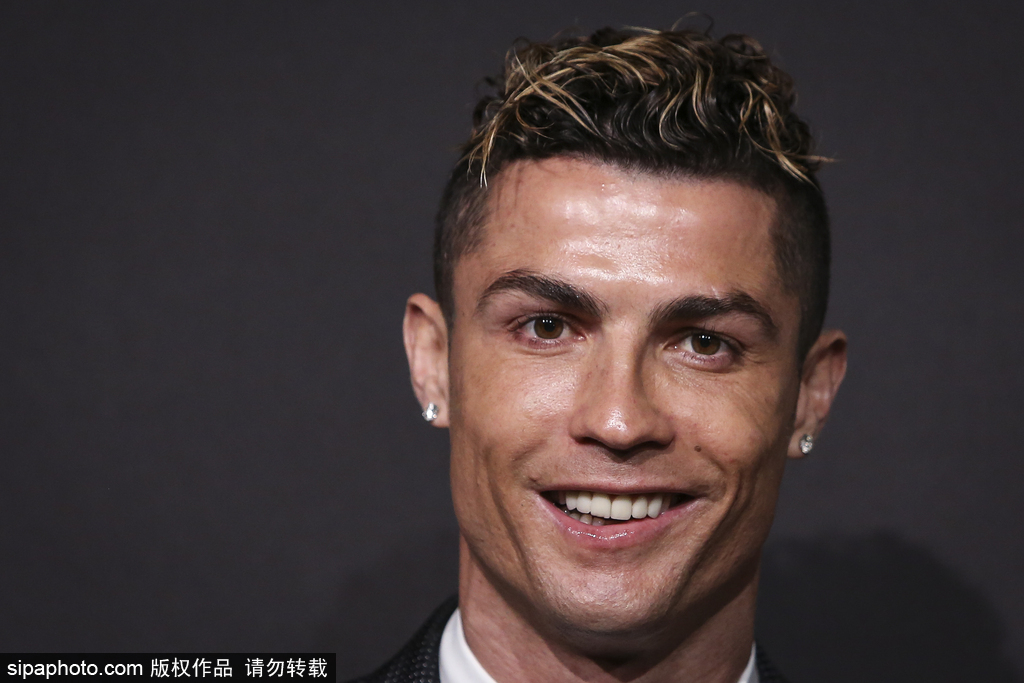 向世界传达 向世界传达