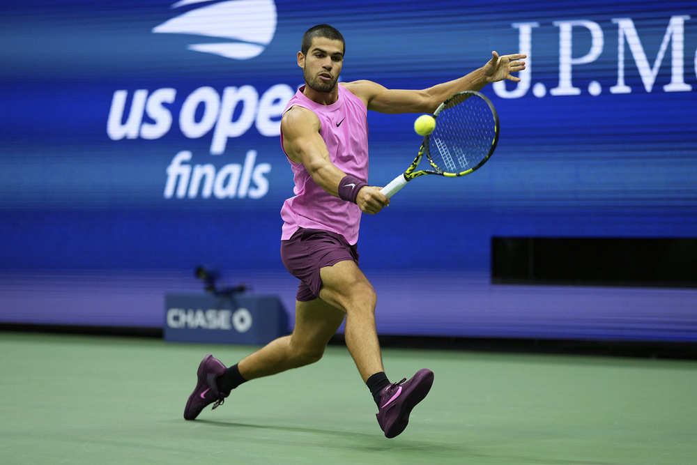 后排前插头 后排前插头